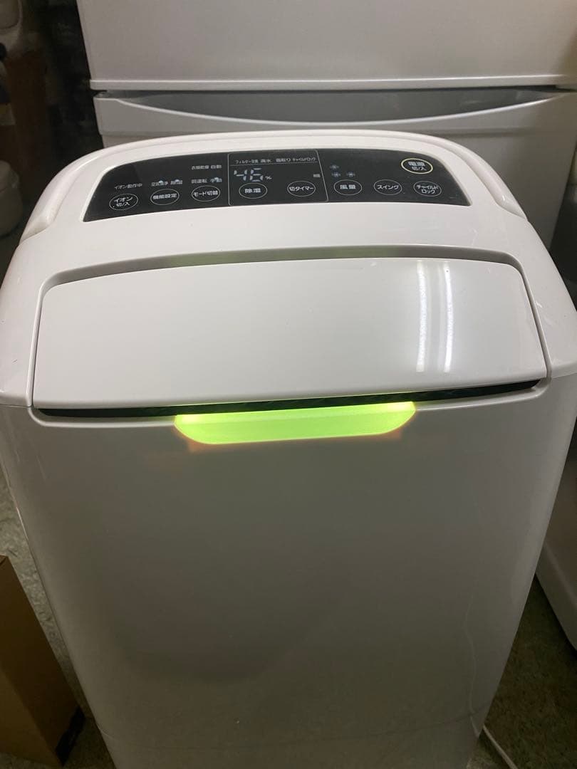 新品フィルター付き　アイリスオーヤマ　空気清浄機能付 除湿機