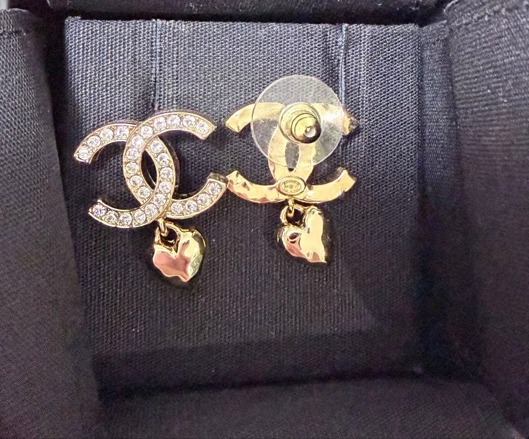 CHANEL CCロゴ ハートチャーム ピアス　正規品