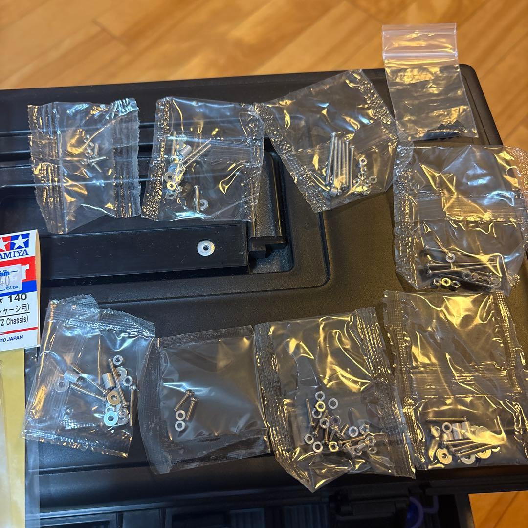 ミニ四駆ポリカボディ ケース 付属品 モーター セット売り