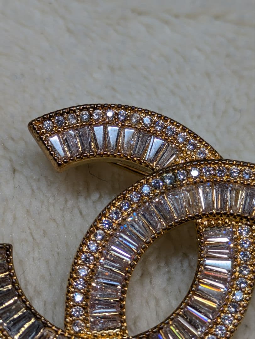 シャネル　ヴィンテージ　ブローチ　ラインストーン　ビンテージ　ゴールド