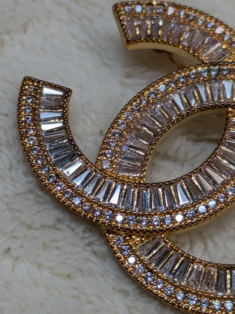 シャネル　ヴィンテージ　ブローチ　ラインストーン　ビンテージ　ゴールド