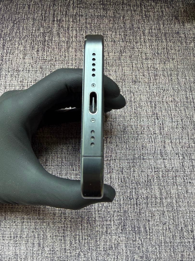 Apple iPhone 15 Pro スペースブラック 本体 256GB