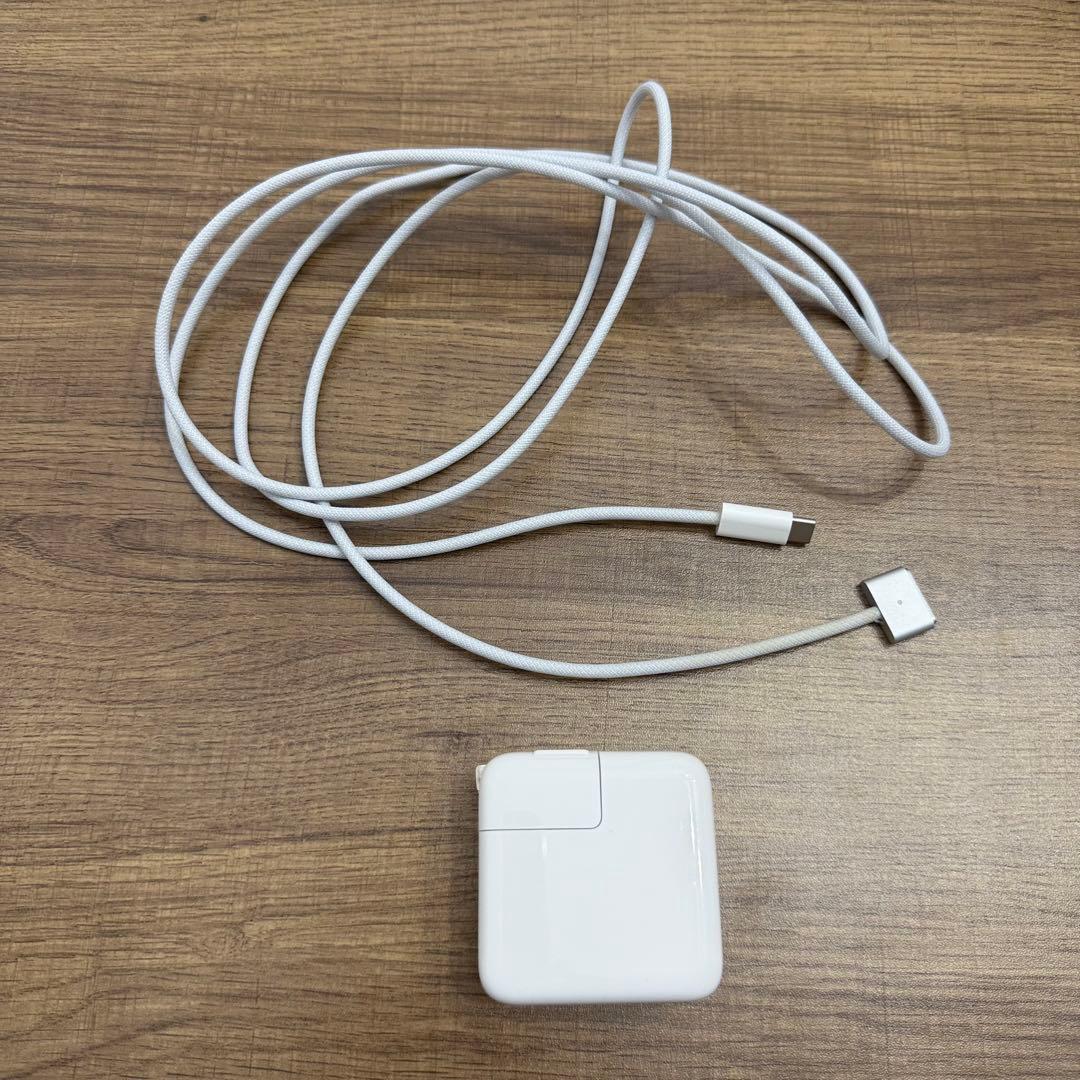 【美品】MacBook Air M2