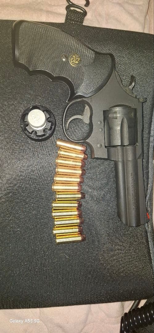 ksc コルト　キングコブラ　発火式　HW　モデルガン　スピードローダー　遊戯銃