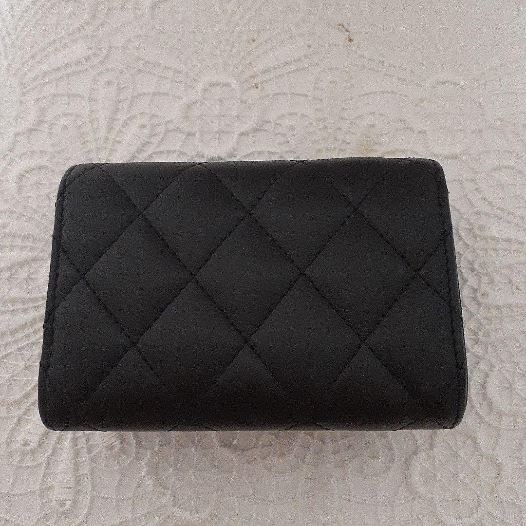 シャネル　Chanel 三つ折り財布　銀座店限定