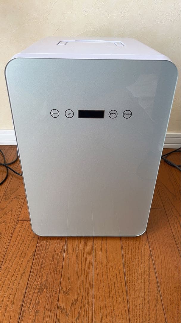 VERSOS ベルソス VS-440 24L ダブルペルチェ冷温庫　ミニ冷蔵庫