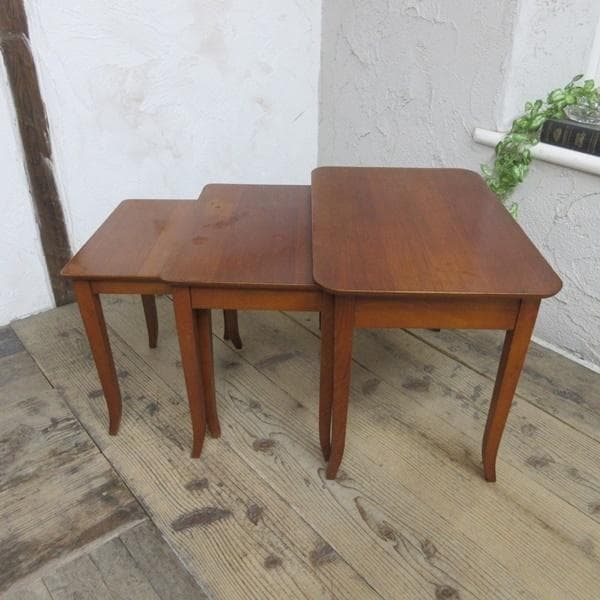 イギリス ビンテージ 家具 ネストテーブル サイドテーブル 3台組 6546c