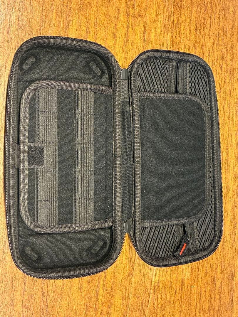 NINTENDO SWITCH（おまけケース付き）