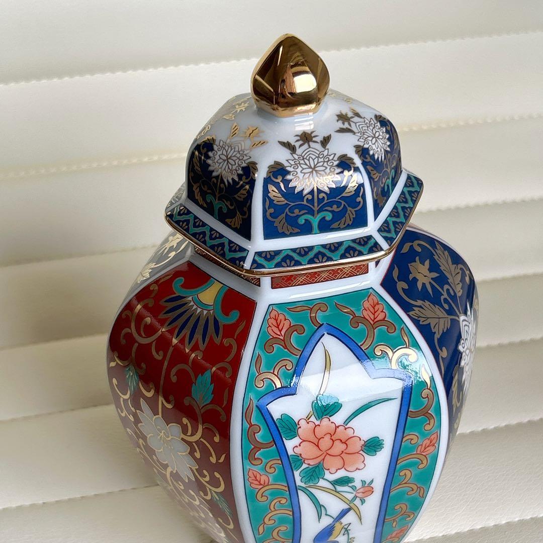 有田焼　青藍窯　金彩　古伊万里　沈香壺　金襴手　蓋付き飾り壺　色絵　花鳥　窓絵