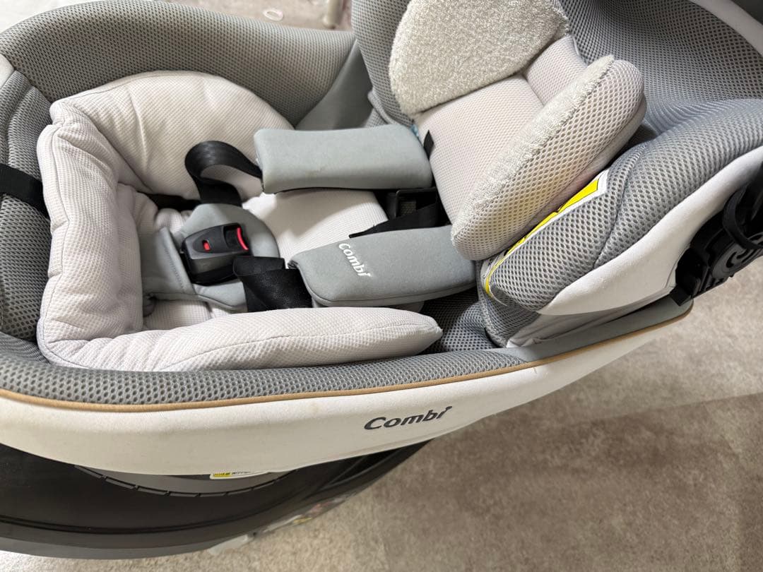 2回着用コンビクルムーヴ スマート ISOFIX エッグショック