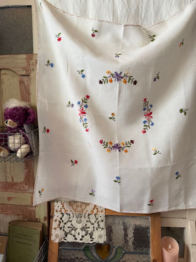 フランスアンティークஐ⋆*花柄刺繍のリネンクロス