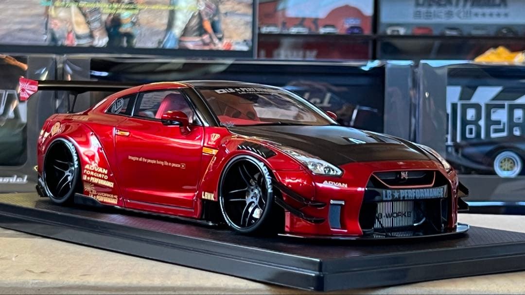ミニカー LB-WORKS Nissan GT-R R35 Type 2 IG2341