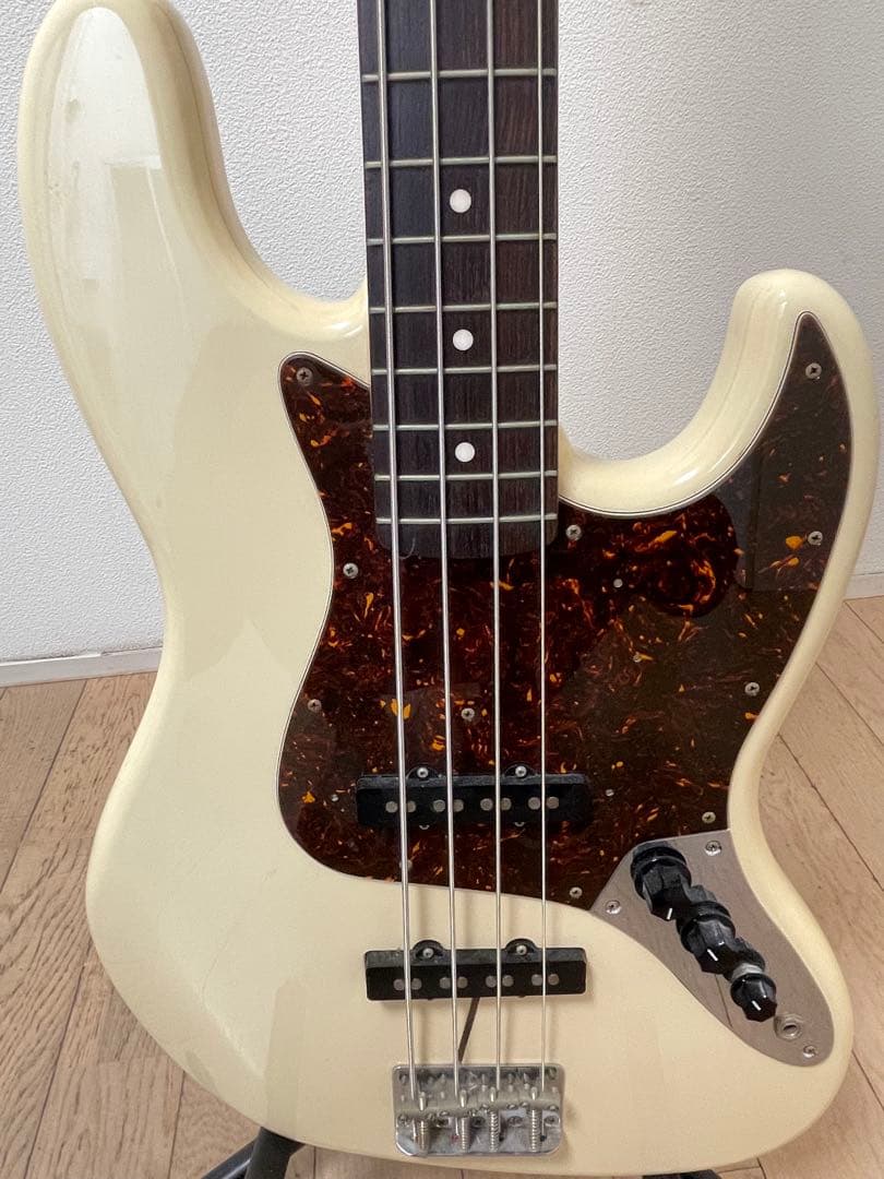 ベース fender jazz bass offset contour body