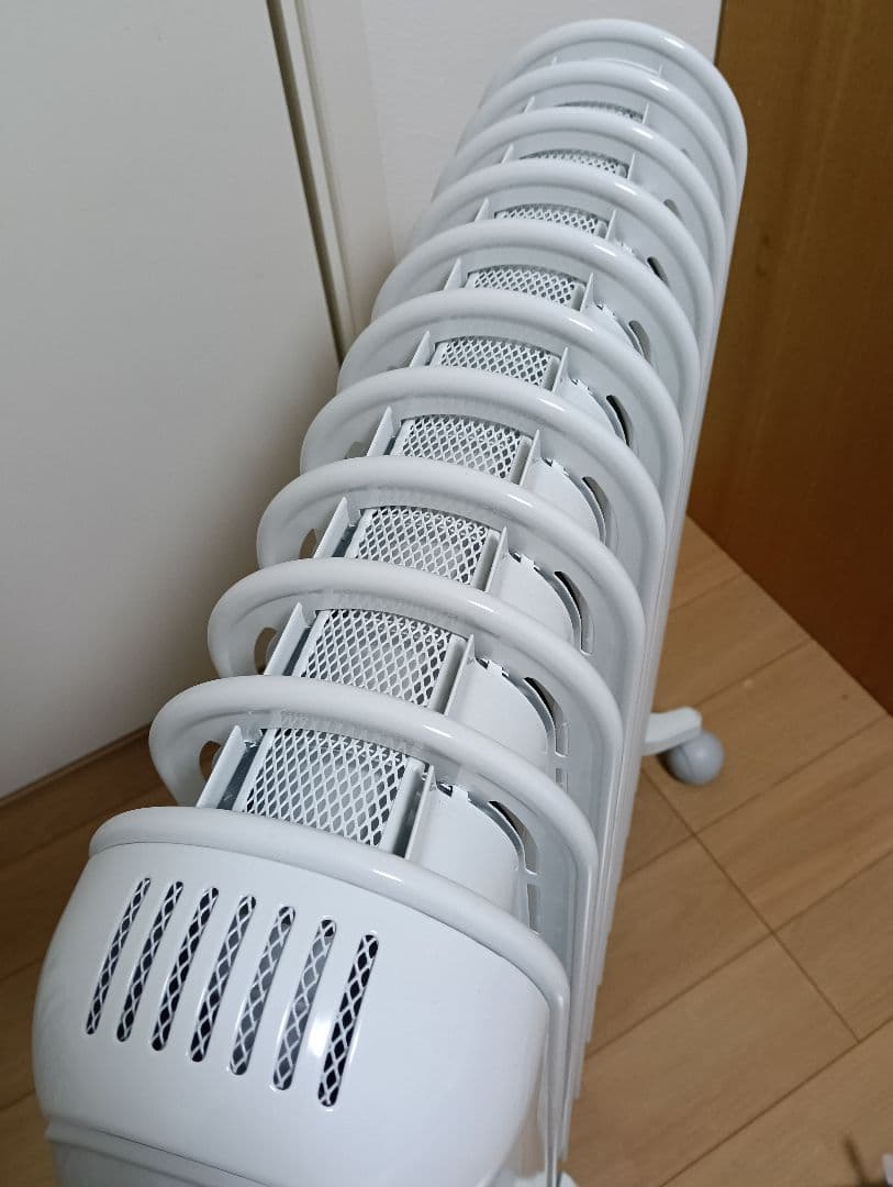 【美品/直接受渡し】DeLonghi オイルヒーター RHJ45M1115-LG