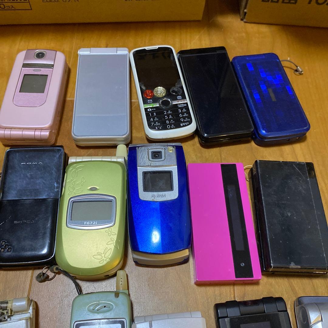 ガラケー18台まとめ売りジャンク品