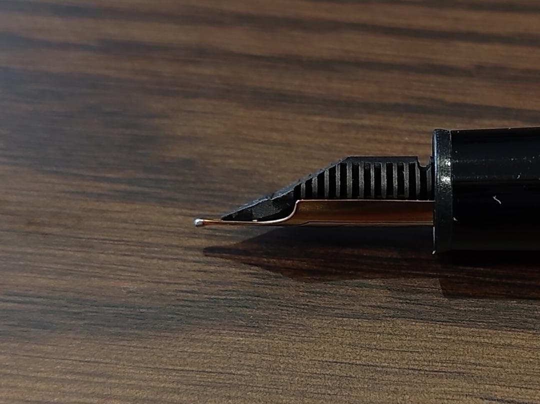 Montblanc 万年筆 Meisterstück No.146(14K)