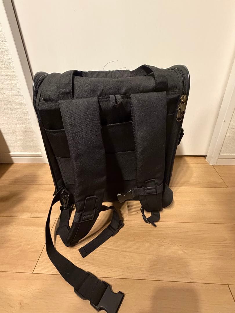 犬　猫　多機能 ペットキャリー リュック　POMP CARRY