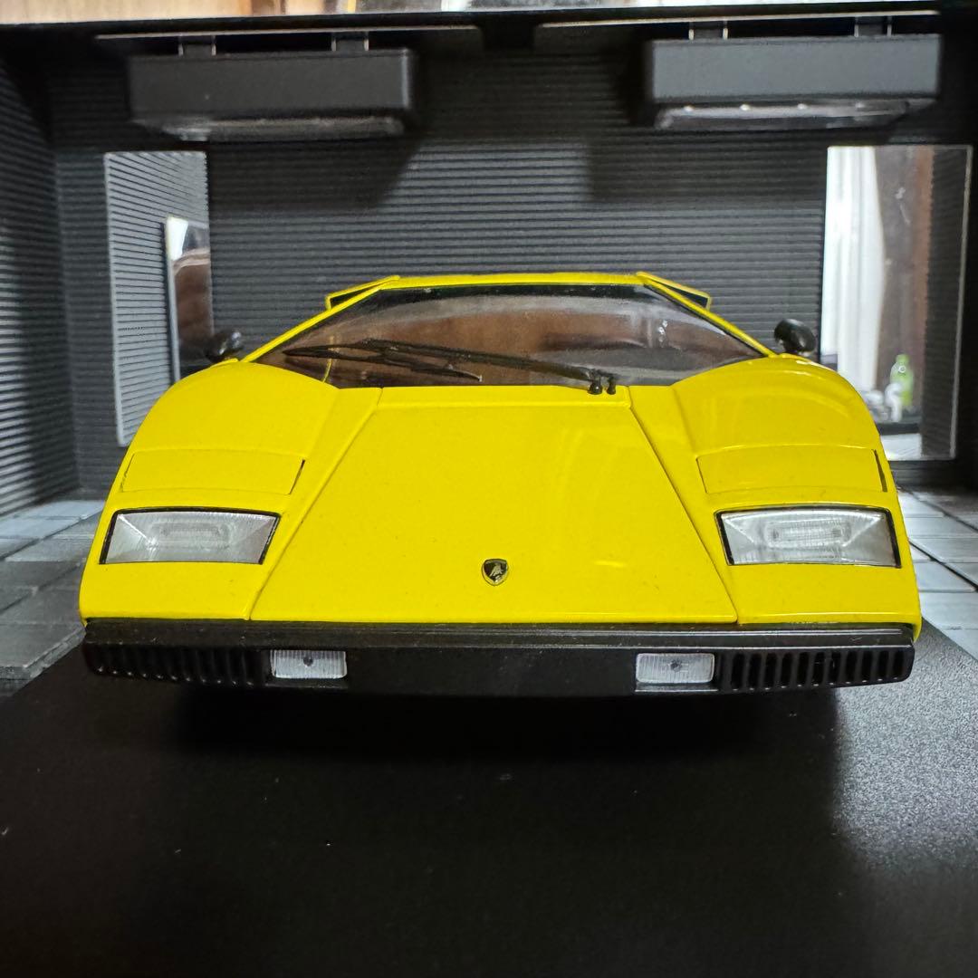絶版未展示品 京商 1/18 ランボルギーニ カウンタック LP400 イエロー