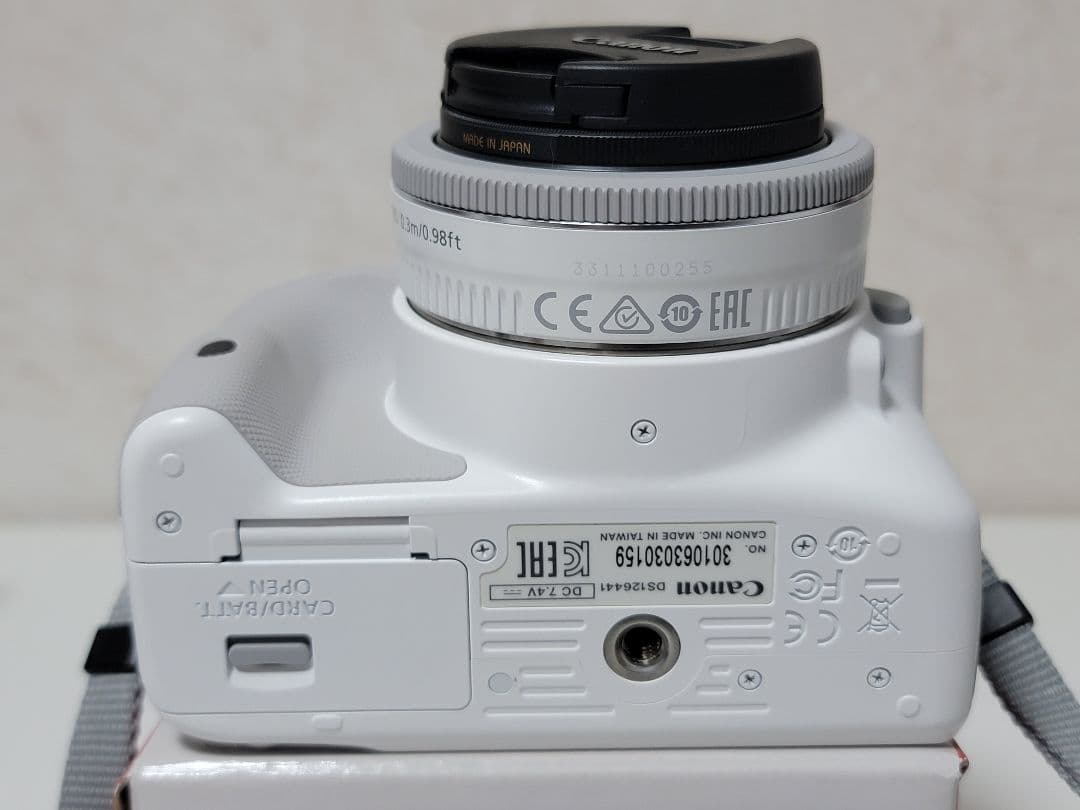 Canon EOS Kiss X7 ホワイト 一眼レフカメラ ダブルレンズキット