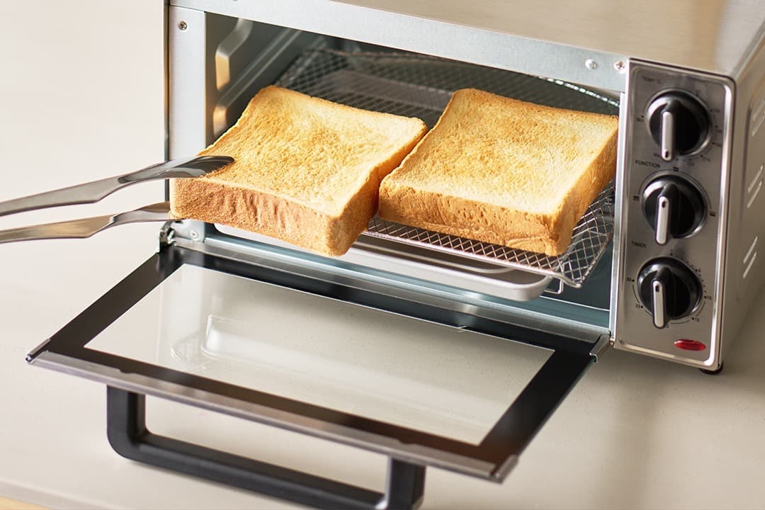 オシャレ家電【未使用】ラッセルホブス オーブントースター 1000JP シルバー