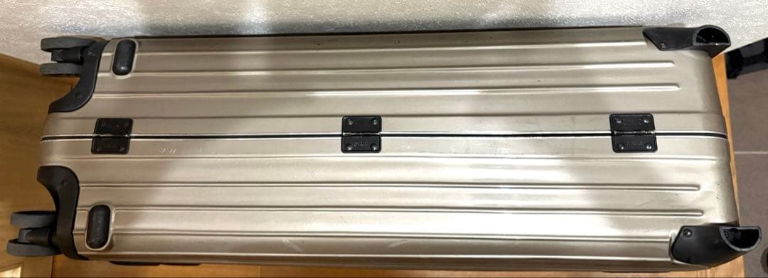RIMOWAリモワ キャリーバッグ 4輪 ポリカーボネート