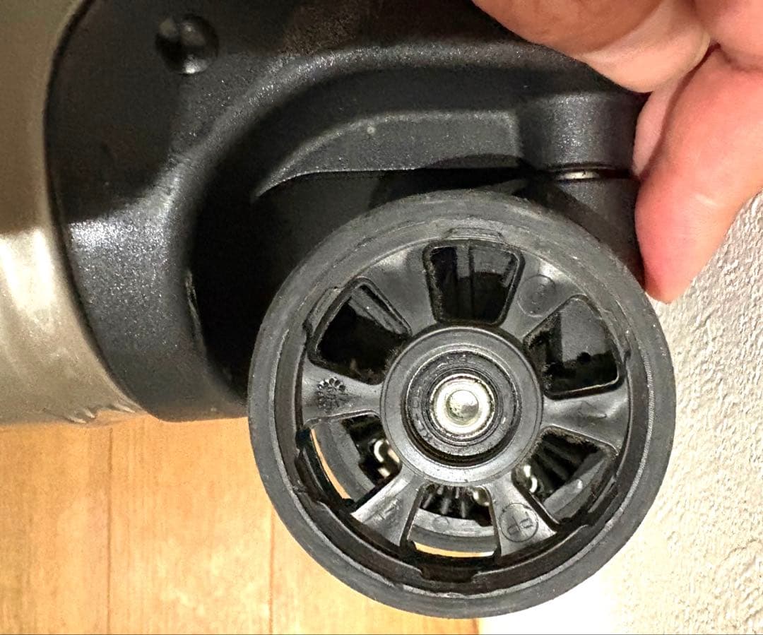 RIMOWAリモワ キャリーバッグ 4輪 ポリカーボネート