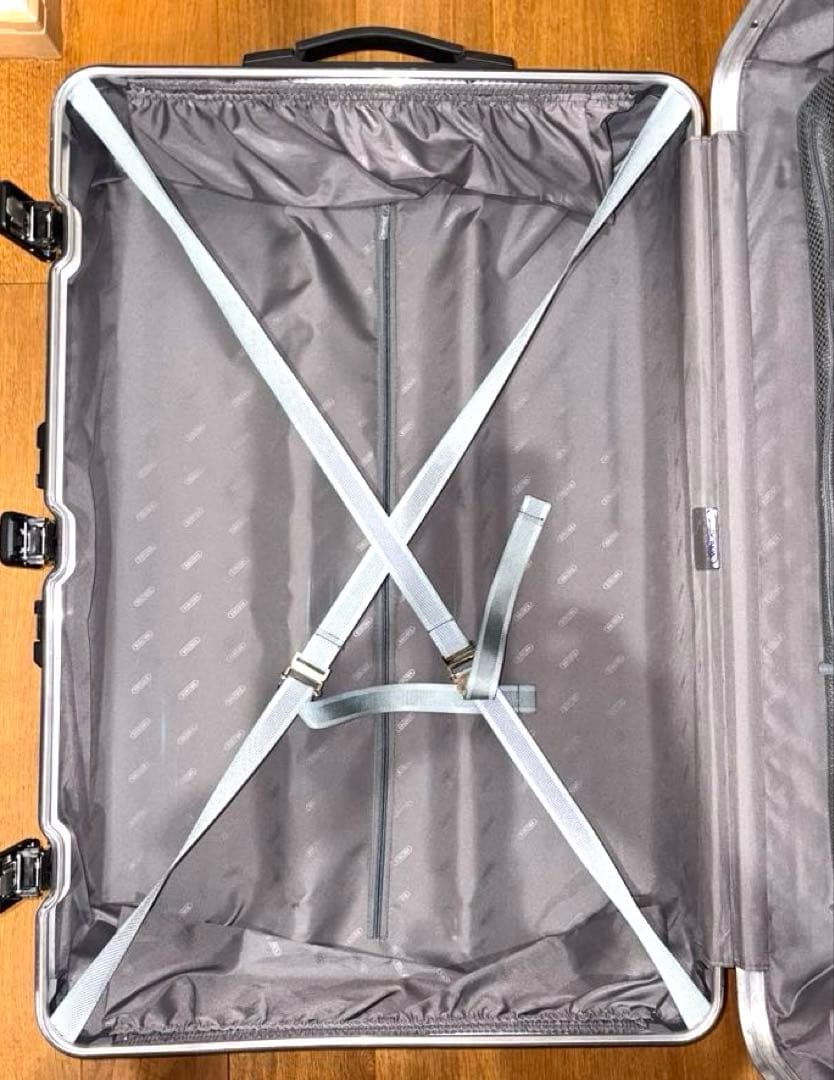 RIMOWAリモワ キャリーバッグ 4輪 ポリカーボネート