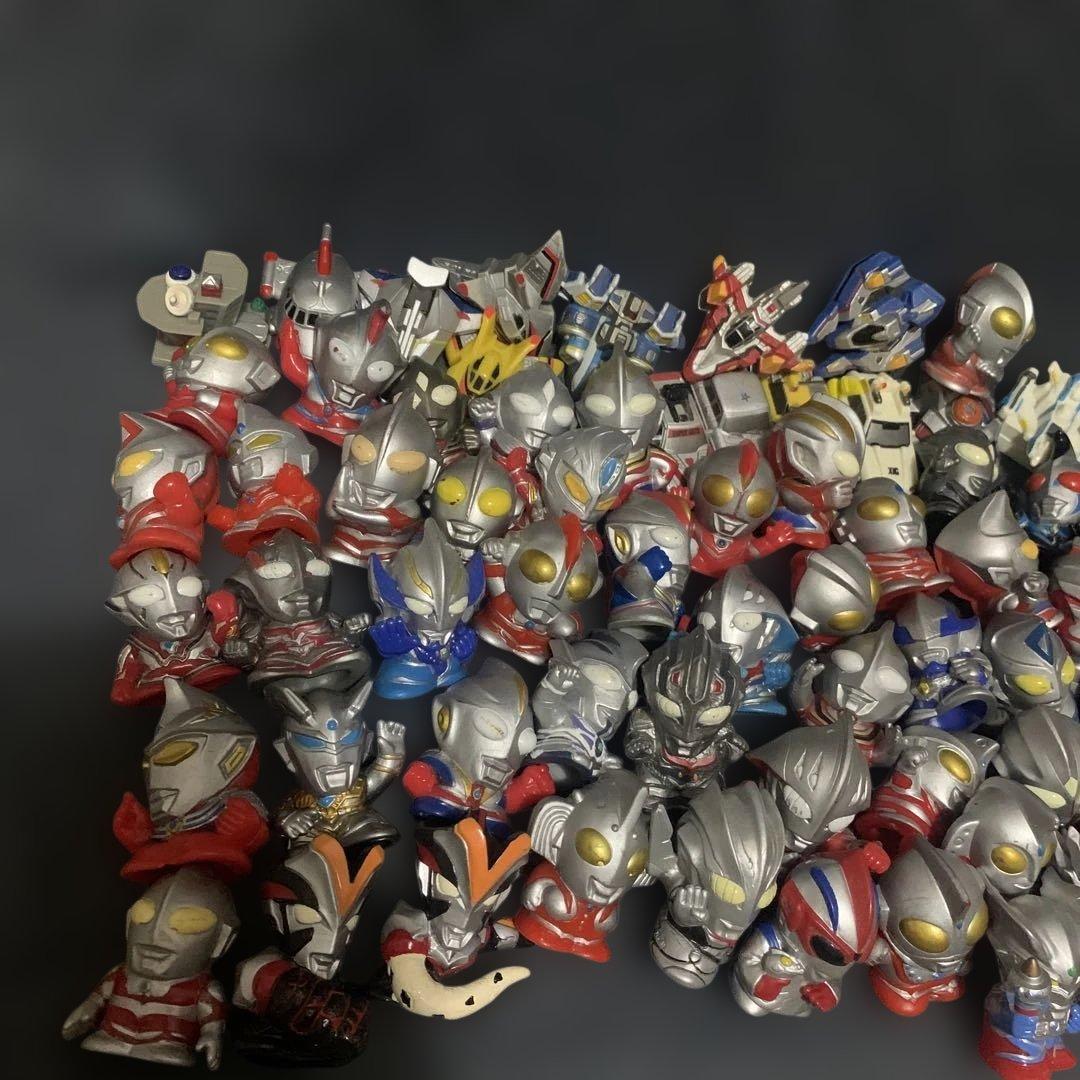 ウルトラマン指人形　88体セット
