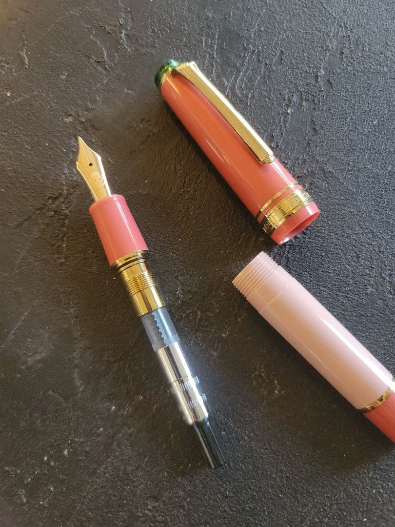 ❁⃘*.゜ プロフェッショナルギア スリムミニ 静岡苺 F 箱なし。美品です。