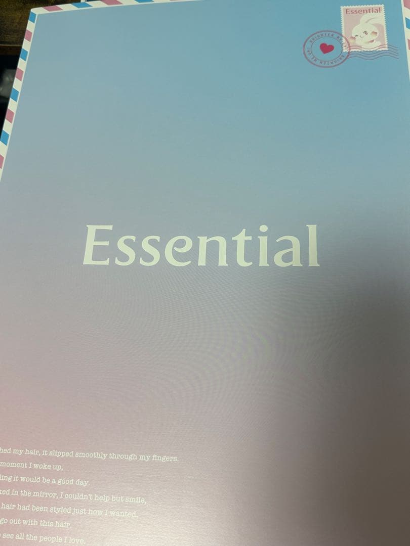 NewJeans　Essential ポスター