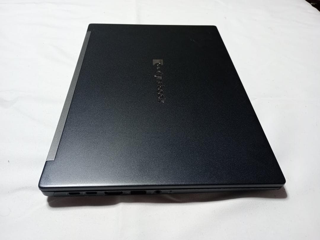 【美品】Dynabook 2024年 i5/8G/512G 875g、劇速