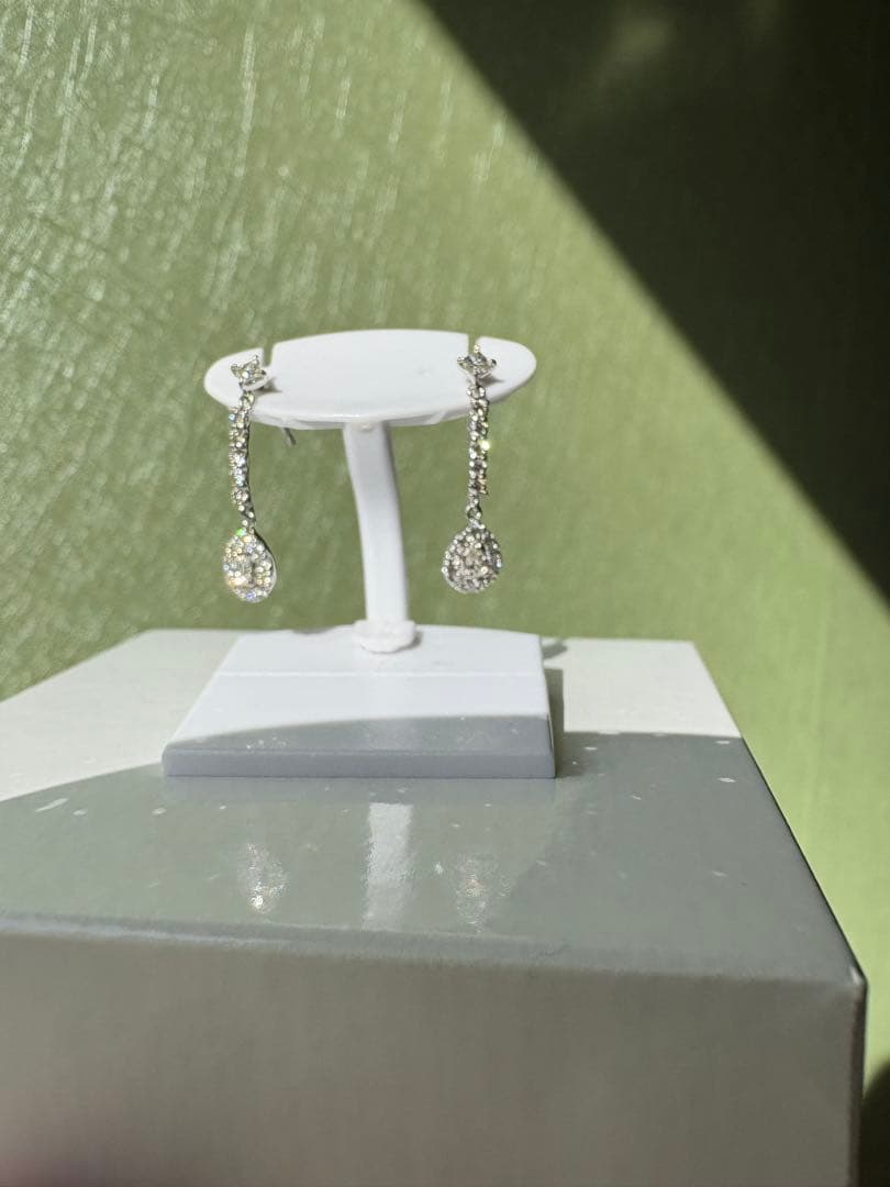 ダイヤモンド ピアス プラチナ