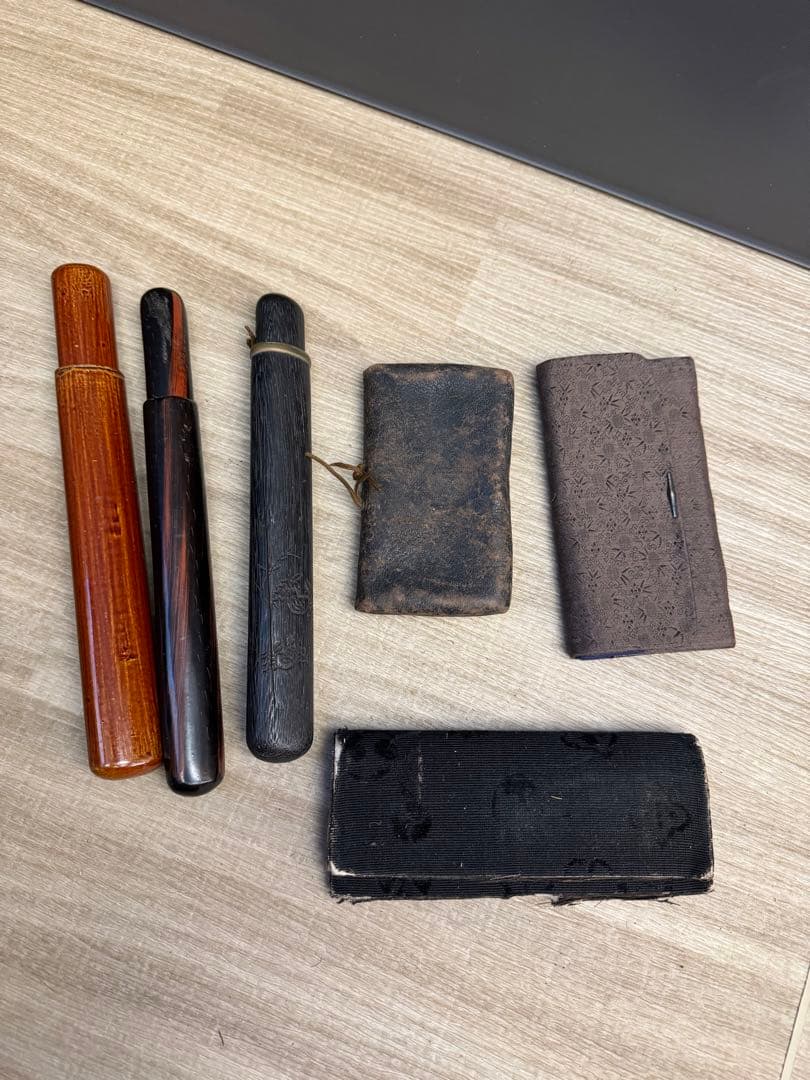 1525   時代物　煙道具　煙草入れ　まとめ売り　骨董品