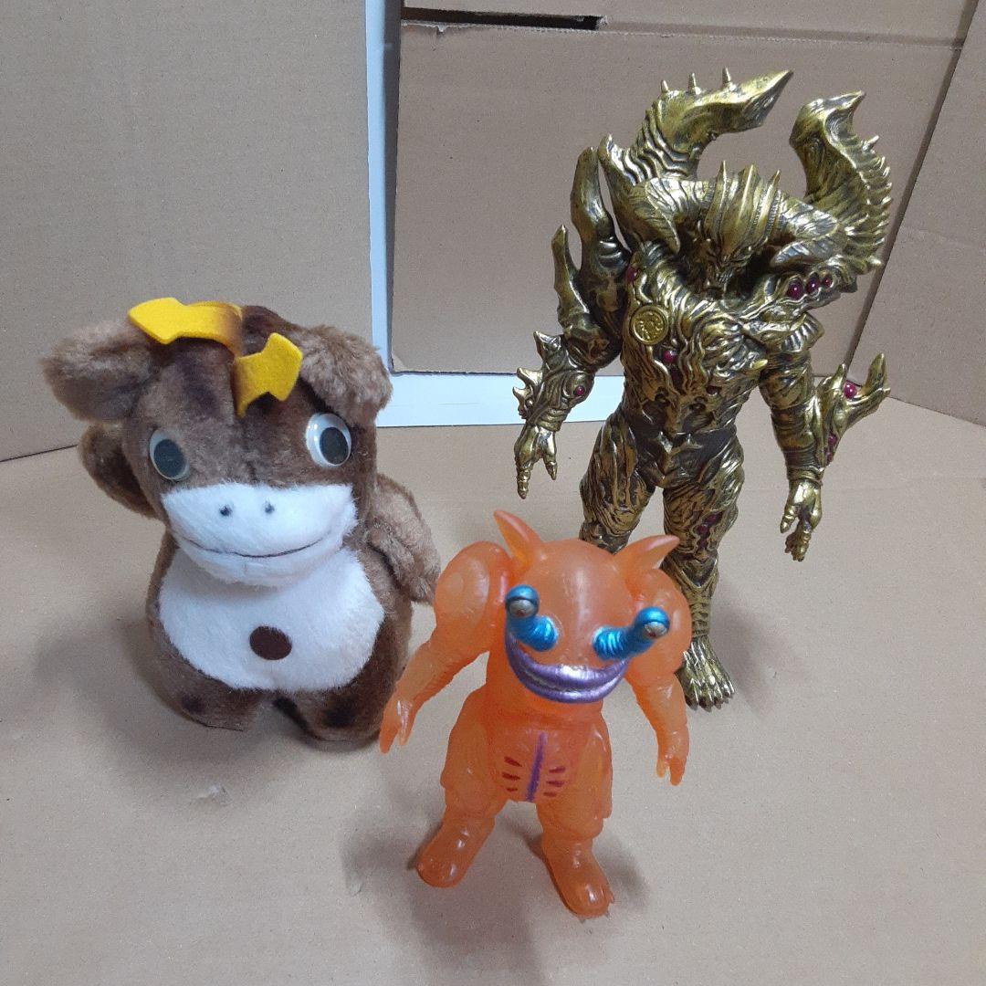 ウルトラ怪獣　ソフビ・ぬいぐるみ　まとめ売り