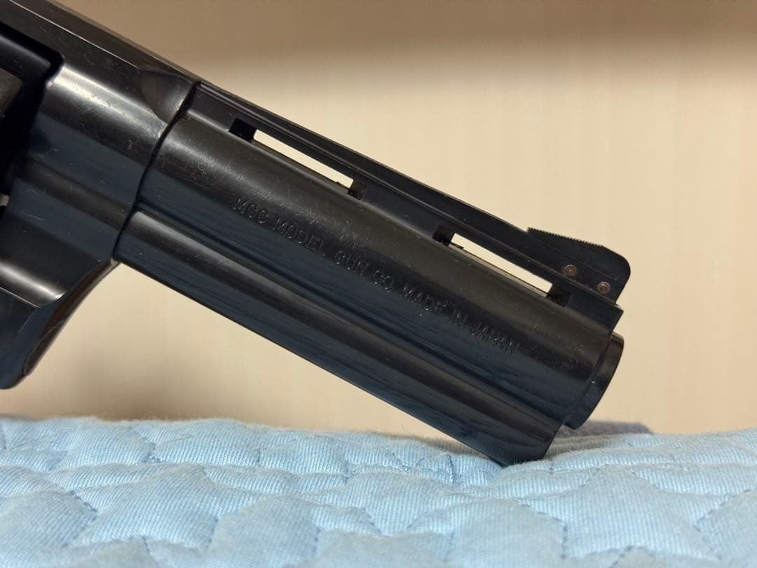 MGC ポリスパイソン　モデルガン　4インチ