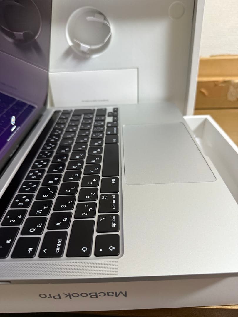 MacBook Pro M2 2022 メモリ8G/ストレージ256GB