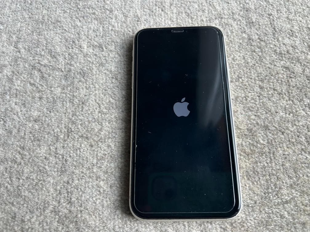 iPhone 11 128GB 美品 バッテリー82% SIMフリー 残債なし