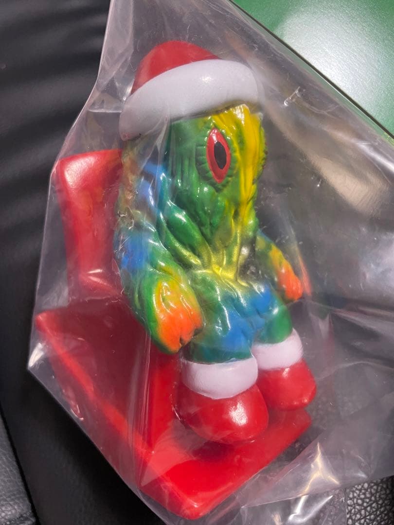 charactics キャラクティックス　ロッキンサンタヘドラ ソフビ　未開封