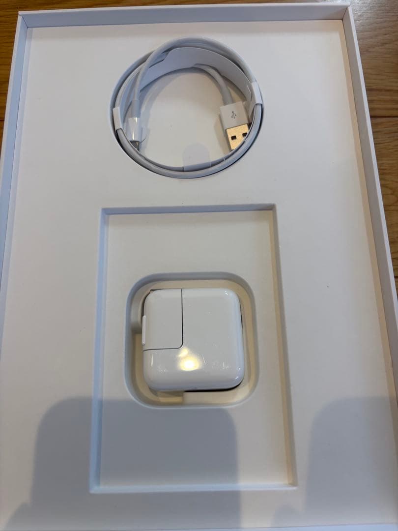 iPad (第6世代) 128Gシルバー 本体 + Apple Pencil