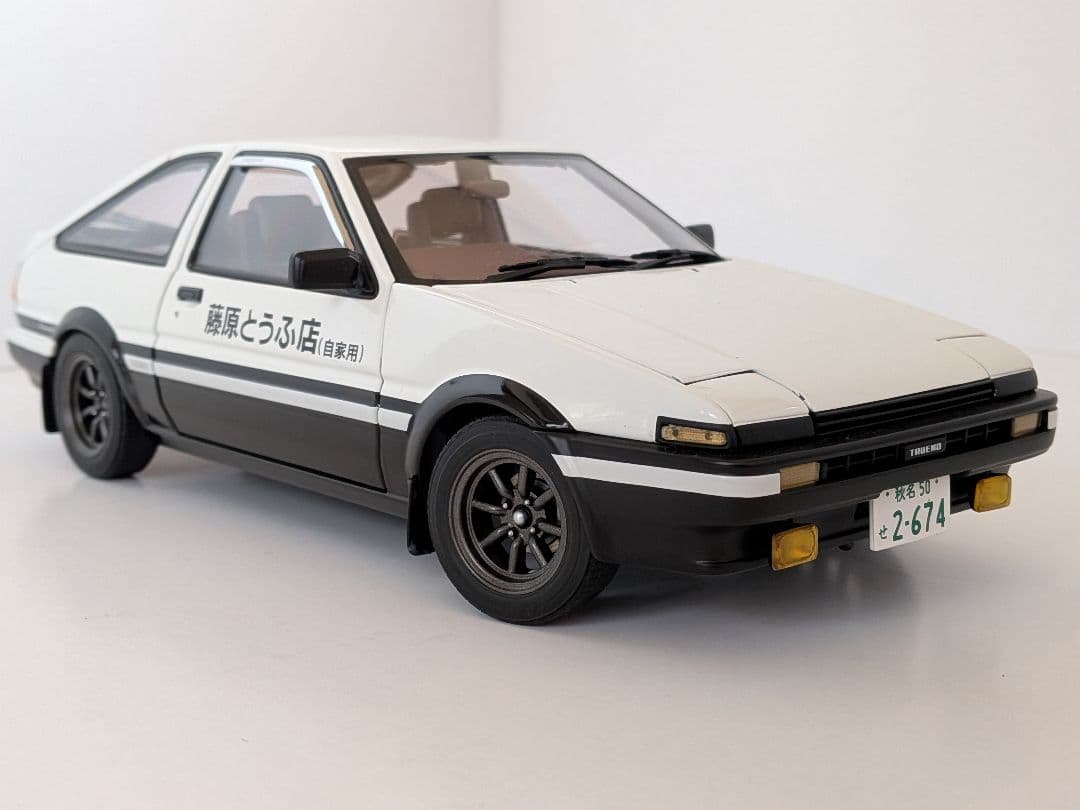 オートアート トヨタ スプリンタートレノ(AE86)　1/18