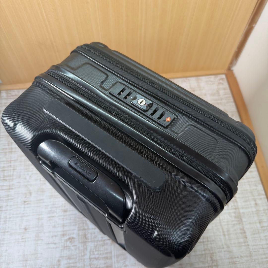 訳あり　BRIEFING H-34F キャリーケース　４輪　マットな色合い