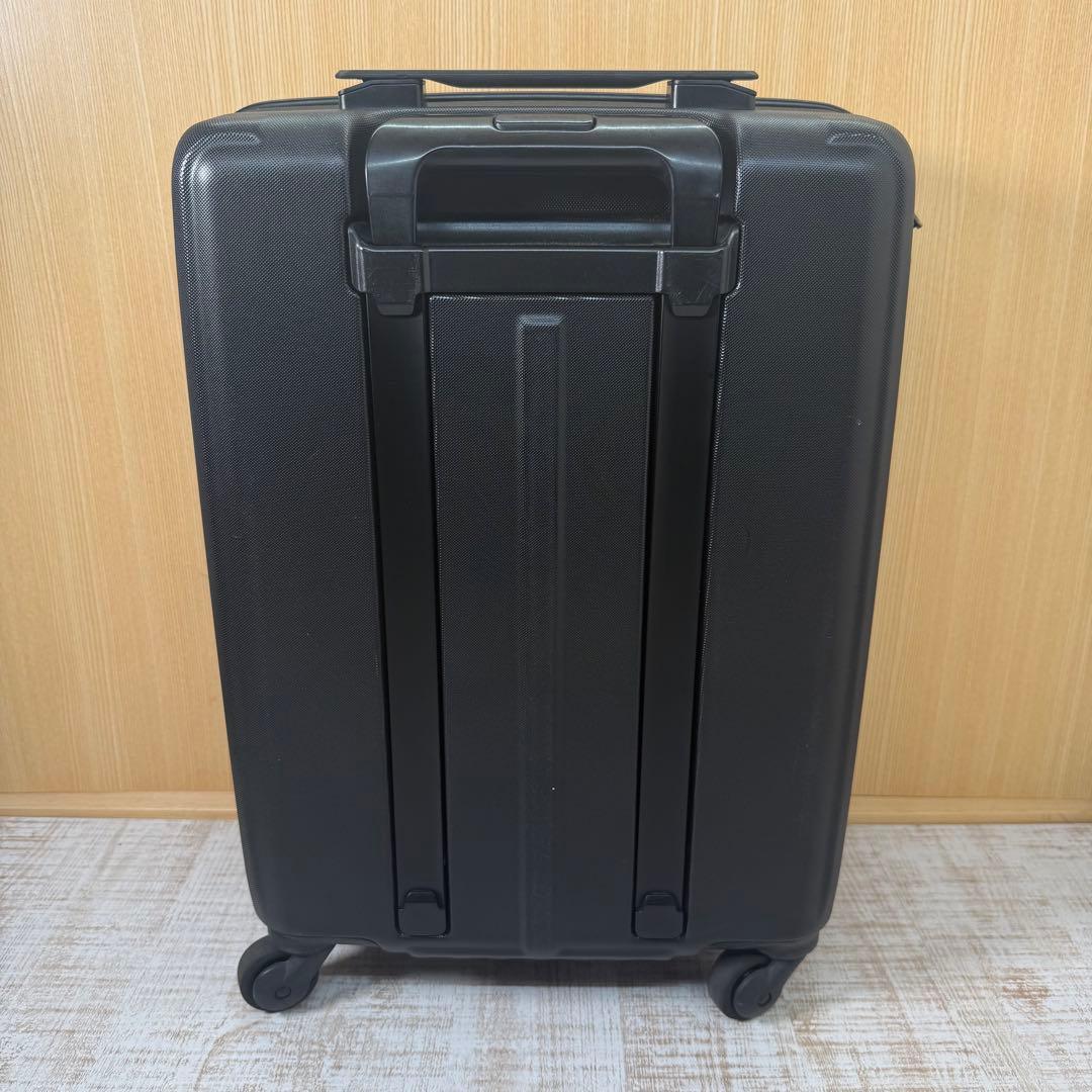 訳あり　BRIEFING H-34F キャリーケース　４輪　マットな色合い