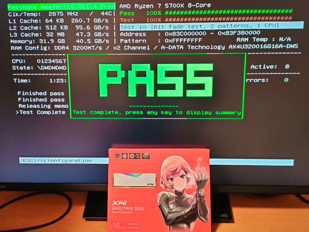 XPG SPECTRIX D50 計32GB DDR4-3200MHz メモリー