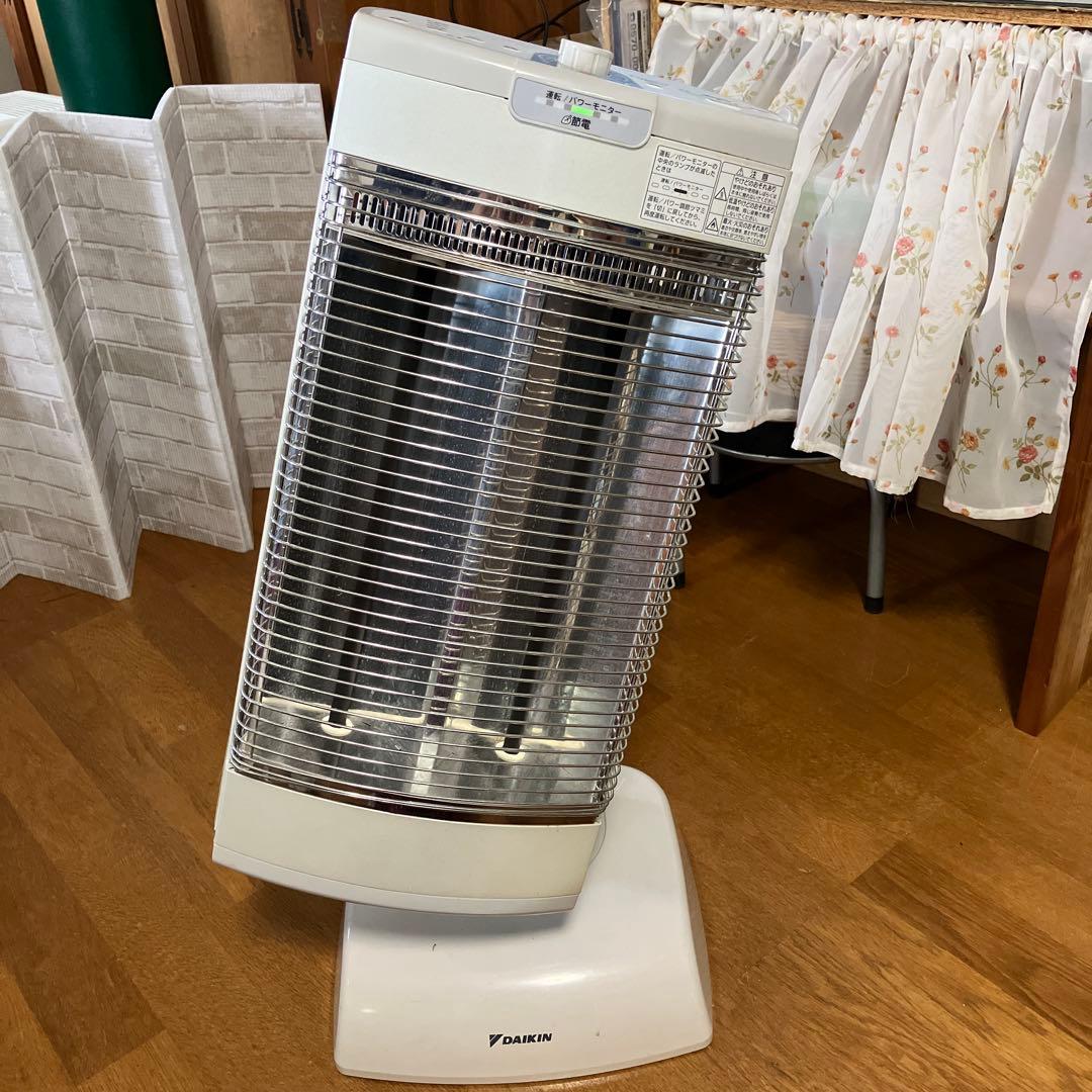 セラミックヒーター ダイキンERFT11US-W