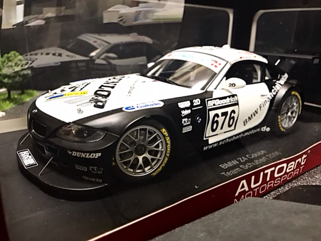 #オートアート AUTOart 1/18 BMW Z4 クーペ シューベルト