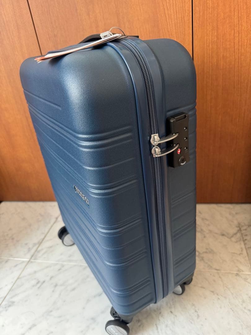 新品　アメリカンツーリスター　キャリーケース 機内持ち込み可　スピナー　55