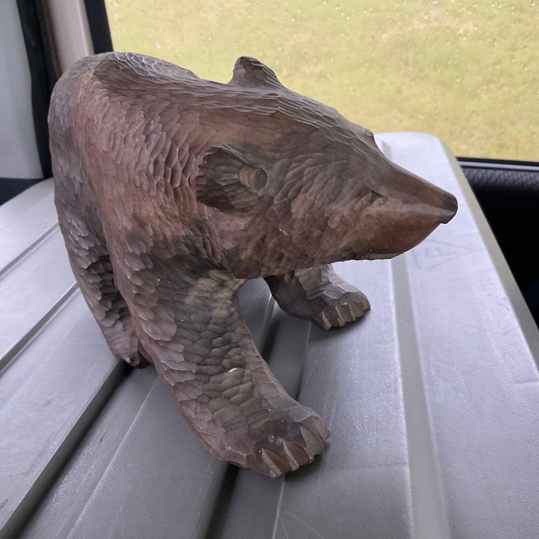 木彫りの熊　北海道洞爺湖お土産、八木作。1957年製作。土産物　昭和レトロ。