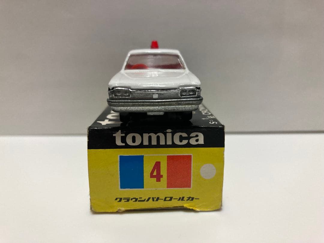 トミカ　日本製　クラウン　パトロールカー　1Aホイール　赤色灯Aタイプ　色指定箱