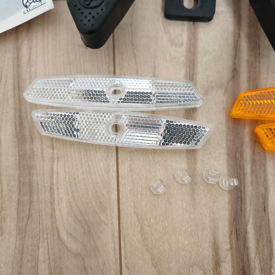 【セール中】ストライダー１４ｘ（ＳＴＲＩＤＥＲ１４ｘ）　１４インチ　スタンド付き