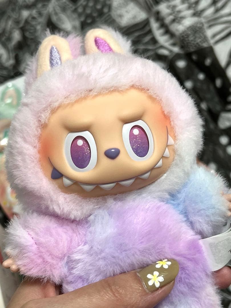 正規品　popmart labubu Big into Energy ラブブ